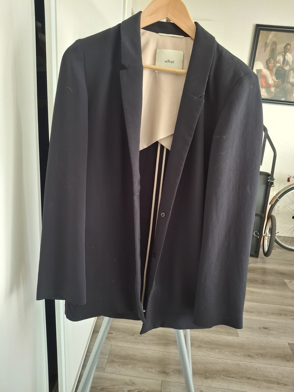 Wilfred Black Notch-Lapel Blazer with Cream Lining - Picture 2 of 5